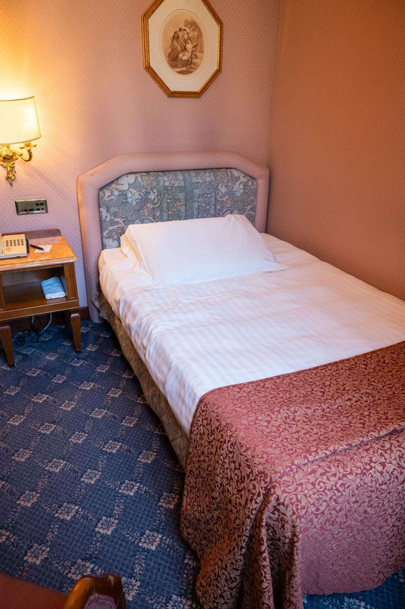 Hotel Mecenate Palace Roma Esterno foto